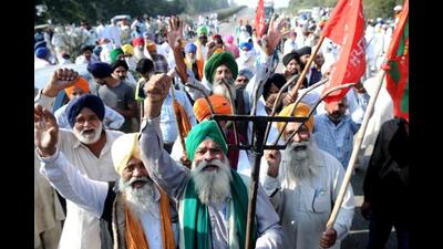 The protesting farmers, led by the Kisan Mazdoor Morcha and the Samyukta Kisan Morcha (Non-Political), have been camping at the Shambhu and Khanauri border points between Punjab and Haryana since February 13 when their “Delhi Chalo” march was stopped by security forces. (HT photo) The protesting farmers, led by the Kisan Mazdoor Morcha and the Samyukta Kisan Morcha (Non-Political), have been camping at the Shambhu and Khanauri border points between Punjab and Haryana since February 13 when their “Delhi Chalo” march was stopped by security forces. (HT photo)
