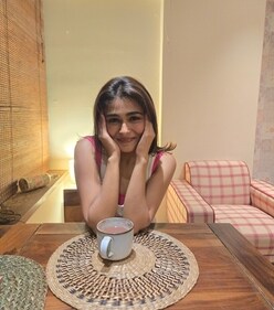 Shalini Pandey on Coffee Day Shalini Pandey on Coffee Day