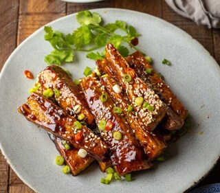 Sticky coffee tofu (Photo: Woon Heng)