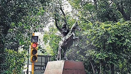 Rani Jhansi Statue at Rani Jhansi Marg (HT File Photo/Sanjeev Verma)