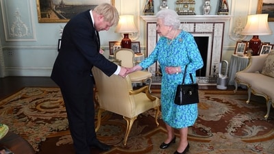 Boris Johnson's upcoming memoir alleges Queen Elizabeth II suffered from bone cancer before she died in 2022.
(Victoria Jones/Pool via AP, File) (AP) Boris Johnson's upcoming memoir alleges Queen Elizabeth II suffered from bone cancer before she died in 2022.
(Victoria Jones/Pool via AP, File) (AP)