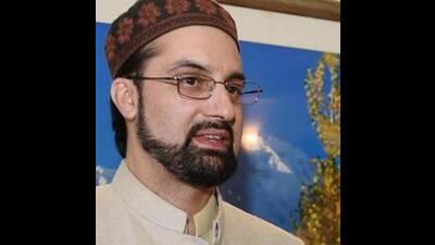 Hurriyat Conference chairman Mirwaiz Umar Farooq has filed a petition in the Jammu and Kashmir High Court challenging his “house arrest”, the separatist amalgam said on Wednesday. (HT File)
