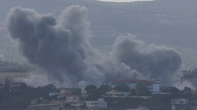 Smoke billows amid the ongoing hostilities between Iran and Israel (REUTERS)