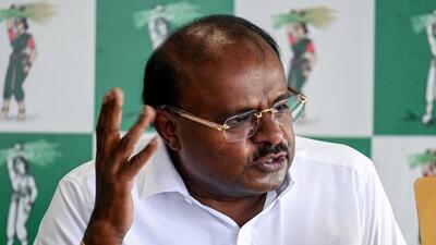 Kumaraswamy on Wednesday accused the government of destroying evidence related to land plots allotted to chief minister Siddaramaiah’s wife, Parvathi BM and demanded the immediate arrest of the MUDA commissioner AN Raghunandan (ANI) Kumaraswamy on Wednesday accused the government of destroying evidence related to land plots allotted to chief minister Siddaramaiah’s wife, Parvathi BM and demanded the immediate arrest of the MUDA commissioner AN Raghunandan (ANI)