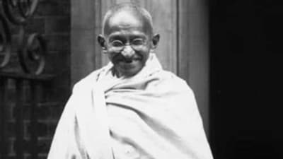 Mahatma Gandhi also reportedly wrote a special letter to one of the close friends Rajkumari Amrit Kaur, describing the beauty of Nandi Hills. Mahatma Gandhi also reportedly wrote a special letter to one of the close friends Rajkumari Amrit Kaur, describing the beauty of Nandi Hills.