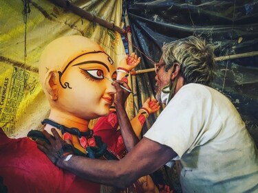 Chokkhu Dan takes place on Mahalaya. (Pexels)
