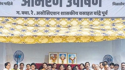 Residents of Bandra government colony begin hunger strike for ownership homes Residents of Bandra government colony begin hunger strike for ownership homes