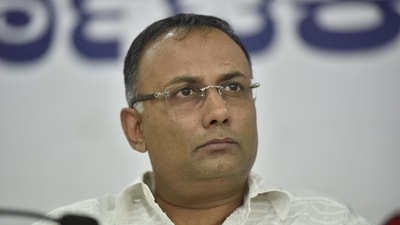Karnataka health and family welfare minister Dinesh Gundu Rao. (HT Photo ) Karnataka health and family welfare minister Dinesh Gundu Rao. (HT Photo )