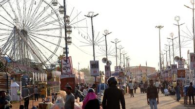 Traffic police said four parking lots will be near Ghanta Ghar Ramlila and three near Kavi Nagar Ramlila till October 15. (Sakib Ali/HT Photo) Traffic police said four parking lots will be near Ghanta Ghar Ramlila and three near Kavi Nagar Ramlila till October 15. (Sakib Ali/HT Photo)