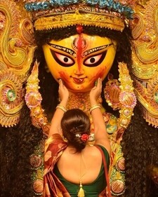 Durga Puja (Source: instagram) Durga Puja (Source: instagram)