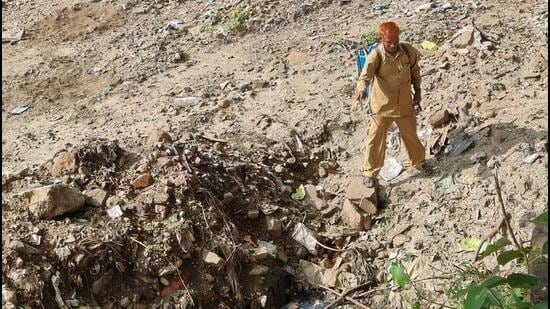 Dr Rajesh Dighe, PMC assistant health officer and head of vector-borne diseases programme, said that the proposal to hire 200 contractual staff for the insect control department was pending since last three years. (REPRESENTATIVE PHOTO)