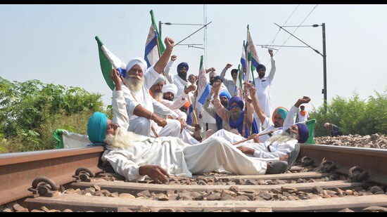 The two-hour “rail roko” protest was called by the Samyukta Kisan Morcha (non-political) and Kisan Mazdoor Morcha to mark the third anniversary of the Lakhimpur Kheri incident, in which eight people, including four farmers, were killed during a demonstration against the now-repealed three farm laws. (Sameer Sehgal/HT)