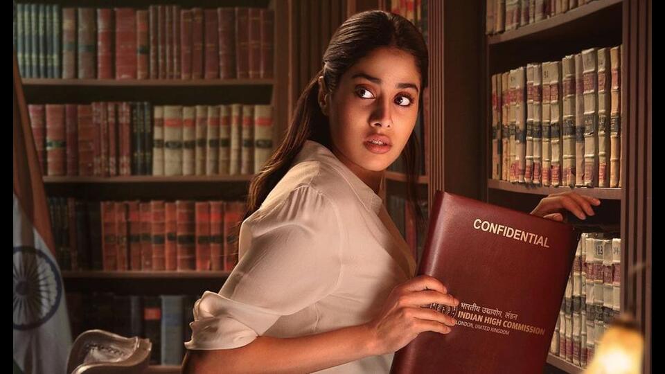 In Ulajh (2024), Janhvi Kapoor wasn’t able to shine as she usually does.