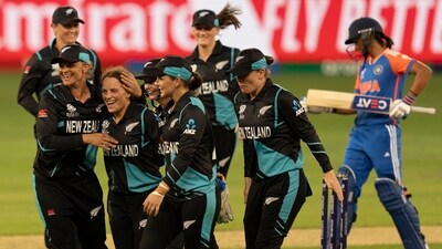 Chasing 161 runs, India were bowled out for 102 in 19 overs with Rosemary Mair taking a four-wicket haul for New Zealand. Meanwhile, Lea Tahuhu took three wickets. (AP) Chasing 161 runs, India were bowled out for 102 in 19 overs with Rosemary Mair taking a four-wicket haul for New Zealand. Meanwhile, Lea Tahuhu took three wickets. (AP)