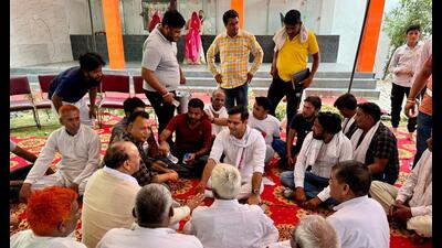 Congress candidate from Badshahpur, Vardhan Yadav, spent his day meeting residents in various societies and residential areas. He also planned with his team on how to manage booths effectively on polling day. (HT PHOTO) Congress candidate from Badshahpur, Vardhan Yadav, spent his day meeting residents in various societies and residential areas. He also planned with his team on how to manage booths effectively on polling day. (HT PHOTO)