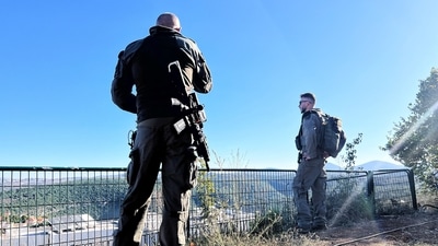 Israeli soldiers stand by a position near the Israel-Lebanon border amid the ongoing hostilities between Hezbollah and Israeli forces, in northern Israel October 4, 2024.  REUTERS/Avi Ohayon (REUTERS)