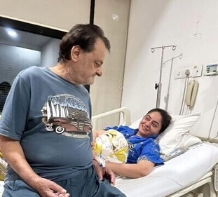 Mahhi Vij in the hospital with her father Mahhi Vij in the hospital with her father