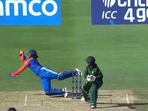 Richa Ghosh took a one-handed stunner against Pakistan