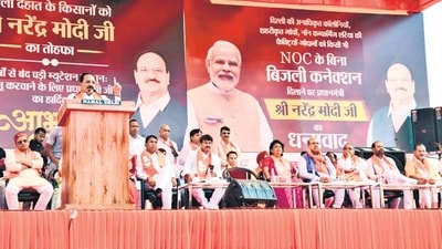 Delhi BJP chief Virendra Sachdeva addressing the public at a rally in Burari on Sunday. (HT Photo) Delhi BJP chief Virendra Sachdeva addressing the public at a rally in Burari on Sunday. (HT Photo)