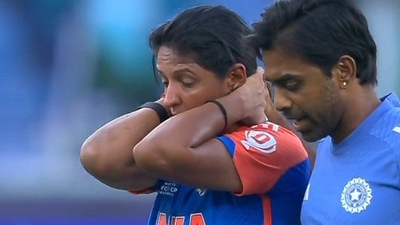 Harmanpreet Kaur suffered neck injury during Pakistan game