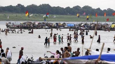 Municipal bodies will have to ensure they do not allow discharge of untreated sewage water into the river. (For Representation)