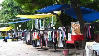 Chandigarh has 10,903 registered street vendors in all, out of which only 3,595 are paying up their dues on a regular basis. (HT File) Chandigarh has 10,903 registered street vendors in all, out of which only 3,595 are paying up their dues on a regular basis. (HT File)