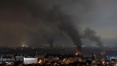 Flames and smoke rise from an Israeli airstrike in Dahiyeh, Beirut, Lebanon (AP) Flames and smoke rise from an Israeli airstrike in Dahiyeh, Beirut, Lebanon (AP)