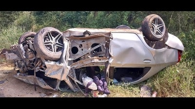 The SHO said that the accused driver, who had parked his truck on the roadside without any parking lights, would be arrested soon. (HT Photo)