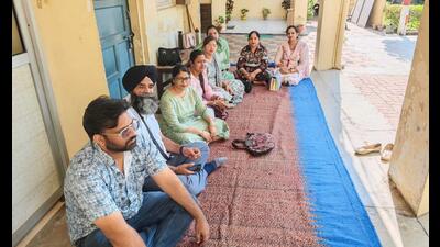 The teachers of LR DAV College, Jagraon, protesting on the campus on Monday. (HT File) The teachers of LR DAV College, Jagraon, protesting on the campus on Monday. (HT File)