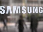 Samsung Electronics faces a crisis in its memory chip division, leading to an apology to investors. New head Jun Young-hyun vowed to implement changes after disappointing revenue and profit figures, as competition from SK Hynix intensifies and delays in AI chip deliveries affect performance. Samsung Electronics faces a crisis in its memory chip division, leading to an apology to investors. New head Jun Young-hyun vowed to implement changes after disappointing revenue and profit figures, as competition from SK Hynix intensifies and delays in AI chip deliveries affect performance.