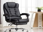 Unwind and work smarter with the best reclining office chairs where comfort meets productivity!