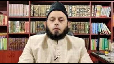 A delegation of Islamic Centre of India met director general of police Prashant Kumar and handed over a memorandum demanding stern action against all those who speak ill about any religious figure, said Maulana Khalid Rasheed Farangi Mahali. (Sourced) A delegation of Islamic Centre of India met director general of police Prashant Kumar and handed over a memorandum demanding stern action against all those who speak ill about any religious figure, said Maulana Khalid Rasheed Farangi Mahali. (Sourced)