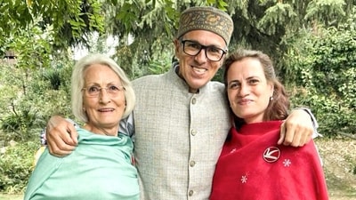 Omar Abdullah celebrated with his mother, Molly Abdullah, and sister, Safia Abdullah, at their home in Srinagar as the party led in the Jammu and Kashmir Assembly Elections on Tuesday. (ANI) Omar Abdullah celebrated with his mother, Molly Abdullah, and sister, Safia Abdullah, at their home in Srinagar as the party led in the Jammu and Kashmir Assembly Elections on Tuesday. (ANI)