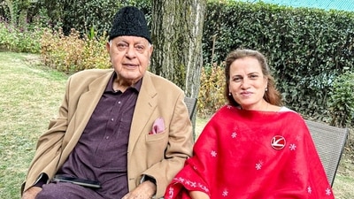 Jammu and Kashmir National Conference (JKNC) President Farooq Abdullah was seen with his daughter Safia Abdullah in Srinagar on Tuesday. (ANI) Jammu and Kashmir National Conference (JKNC) President Farooq Abdullah was seen with his daughter Safia Abdullah in Srinagar on Tuesday. (ANI)