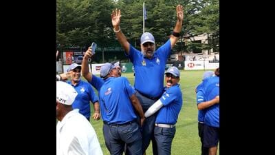 Chandigarh Gladiators golfers in a jubilant mood after winning quarter-final of the Chandigarh Golf League held at the Chandigarh Golf Club greens on Tuesday. (HT Photo) Chandigarh Gladiators golfers in a jubilant mood after winning quarter-final of the Chandigarh Golf League held at the Chandigarh Golf Club greens on Tuesday. (HT Photo)