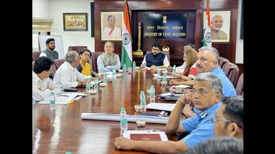 In this meeting, land acquisition from the state government, transfer of land from the ministry of defence, apron area, runway length, new terminal building and other issues related to Pune Airport were discussed. (HT PHOTO) In this meeting, land acquisition from the state government, transfer of land from the ministry of defence, apron area, runway length, new terminal building and other issues related to Pune Airport were discussed. (HT PHOTO)