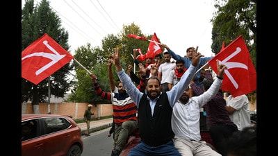 Kashmir, India - October. 08, 2024: Supporters of National Conference (NC) celebrate outside the counting center in Srinagar,on 08 October 2024. (Photo By Waseem Andrabi /Hindustan Times)-- Kashmir, India - October. 08, 2024: Supporters of National Conference (NC) celebrate outside the counting center in Srinagar,on 08 October 2024. (Photo By Waseem Andrabi /Hindustan Times)--