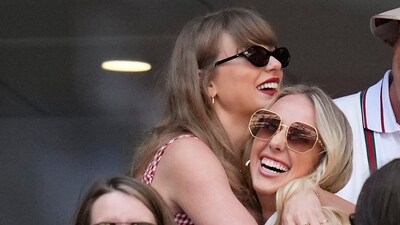 During the Chiefs-Saints game, Taylor Swift and Brittany Mahomes were seen hugging, quelling feud speculations.
(AP Photo/Kirsty Wigglesworth) (AP) During the Chiefs-Saints game, Taylor Swift and Brittany Mahomes were seen hugging, quelling feud speculations.
(AP Photo/Kirsty Wigglesworth) (AP)