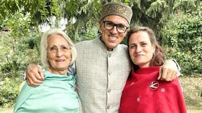 National Conference vice-president Omar Abdullah with his mother Molly Abdullah and sister Safia Abdullah at their residence in Srinagar on Tuesday. (ANI Photo)