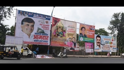 The assembly polls notwithstanding, Punekars are miffed with the multitude of sky signs disfiguring their beautiful city. (MAHENDRA KOLHE/ HT PHOTO) The assembly polls notwithstanding, Punekars are miffed with the multitude of sky signs disfiguring their beautiful city. (MAHENDRA KOLHE/ HT PHOTO)
