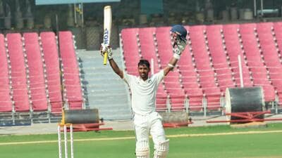 Abhimanyu Easwaran will hope for a good start to the Ranji season to be in consideration for the Australia tour later this year. (HT PHOTO) Abhimanyu Easwaran will hope for a good start to the Ranji season to be in consideration for the Australia tour later this year. (HT PHOTO)