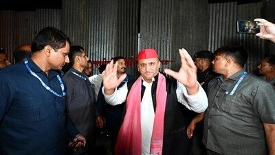 Akhilesh Yadav reached the JPNIC late on Thursday night. (HT Photo) Akhilesh Yadav reached the JPNIC late on Thursday night. (HT Photo)