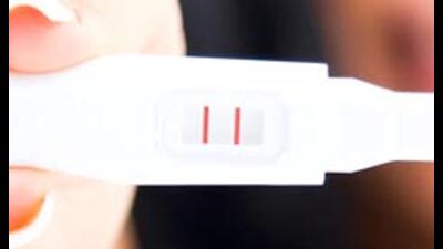 Doctors on duty rushed to the gate of the ward when the woman reached the hospital and the mother and newborn were sent to the labor room.