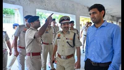 Gurugram deputy commissioner Nishant Kumar Yadav along with Police Commissioner Vikas Arora in Gurugram. (HT PHOTO) Gurugram deputy commissioner Nishant Kumar Yadav along with Police Commissioner Vikas Arora in Gurugram. (HT PHOTO)