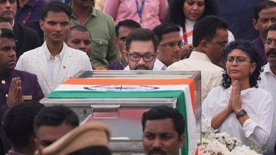 Bollywood actor Aamir Khan and director Kiran Rao paid their respects to Ratan Tata, who passed away on Wednesday night, at the NCPA in Mumbai on Thursday. (AP)