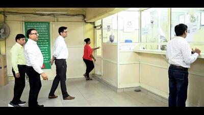 Necessary directions were issued to the staff concerned for proper monitoring through CCTV cameras across the city to ensure no encroachment, etc. (HT Photo)