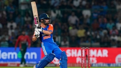 India's Rinku Singh plays a shot during the second T20I. (PTI) India's Rinku Singh plays a shot during the second T20I. (PTI)