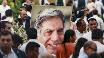 People pay homage to business leader Ratan Tata in Mumbai on Thursday. (PTI Photo) People pay homage to business leader Ratan Tata in Mumbai on Thursday. (PTI Photo)