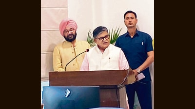 Punjab governor Gulab Chand Kataria addressing a conference on NEP at Raj Bhawan in Chandigarh on Thursday. (HT Photo) Punjab governor Gulab Chand Kataria addressing a conference on NEP at Raj Bhawan in Chandigarh on Thursday. (HT Photo)