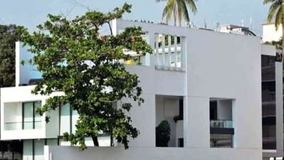 Located opposite to Colaba post office, Bakhtavar is a 13,350- square foot multi-storey sea-facing property in South Mumbai, (NoBroker) Located opposite to Colaba post office, Bakhtavar is a 13,350- square foot multi-storey sea-facing property in South Mumbai, (NoBroker)